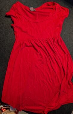 Red Short Sleeve Dress Size Small